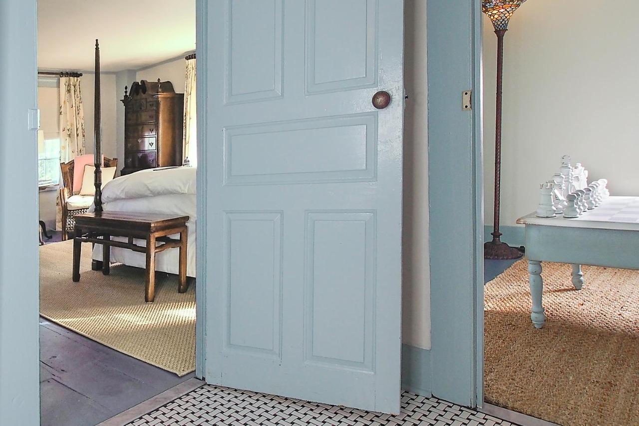 James Pharmacy Bed And Breakfast Old Saybrook Eksteriør bilde